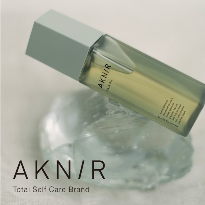 モデル・梨花プロデュースのトータルセルフケアブランド『AKNIR（アクニー）』から待望の第2弾商品「プレミアムモイストヘアオイル」が2023年9月13日(水)より新発売